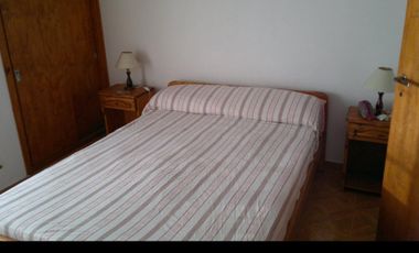 Casa en venta - 3 Dormitorios 2 Baños - Cochera - 78Mts2 - Las Toninas