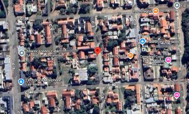 Casa en venta - 3 Dormitorios 2 Baños - Cochera - 78Mts2 - Las Toninas