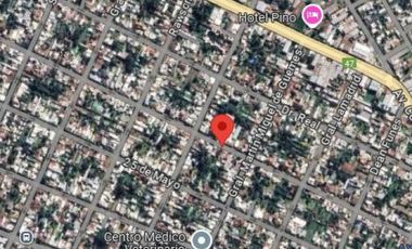 Casa en venta - 4 Dormitorios 2 Baños - Local - 475Mts2 - Luján