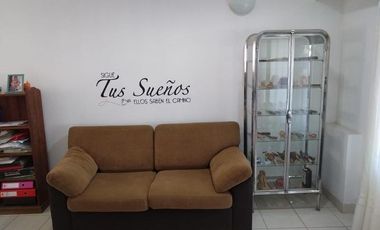 Casa en venta - 3 Dormitorios 2 Baños 1 Cochera - 400Mts2 - Médanos, Villarino