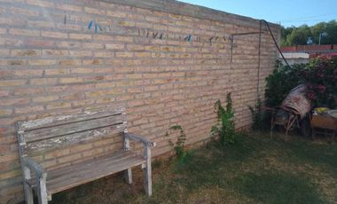 Casa en venta - 3 Dormitorios 2 Baños 1 Cochera - 400Mts2 - Médanos, Villarino