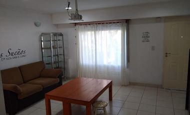 Casa en venta - 3 Dormitorios 2 Baños 1 Cochera - 400Mts2 - Médanos, Villarino