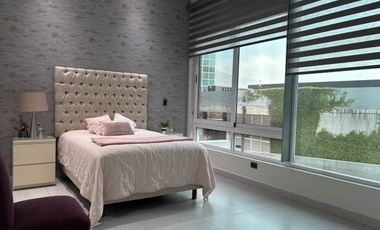 CASA EN VENTA EN VALLE PONIENTE