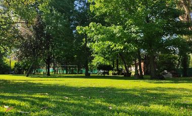 Casa en venta - 4 Dormitorios 3 Baños - 2.700Mts2 - Moreno