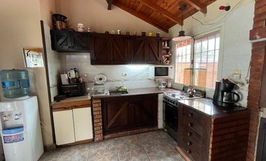 Casa en venta - 4 Dormitorios 3 Baños - 2.700Mts2 - Moreno