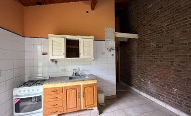Casa en venta - 4 Dormitorios 3 Baños - 2.700Mts2 - Moreno