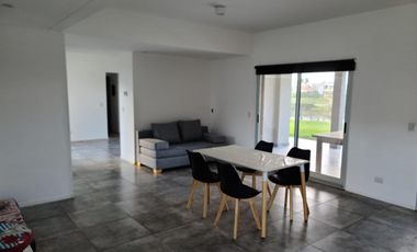 Casa en venta - 4 Dormitorios 3 Baños - Cochera - 858Mts2 - Tigre