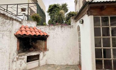 PH en venta - 4 Dormitorios 2 Baños - 162mts2 - La Plata