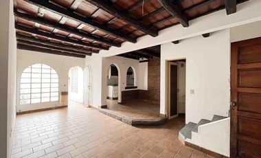 PH en venta - 4 Dormitorios 2 Baños - 162mts2 - La Plata