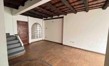 PH en venta - 4 Dormitorios 2 Baños - 162mts2 - La Plata