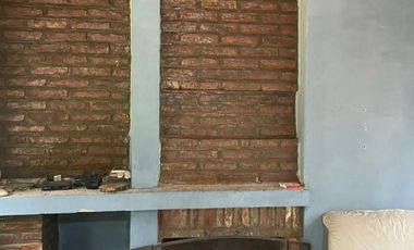 Casa en venta - 2 Dormitorios 2 Baños - 500mts2 - Merlo