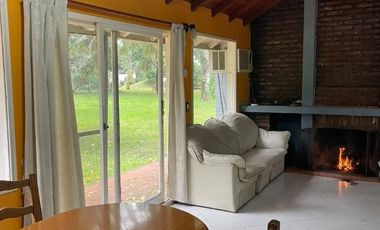 Casa en venta - 2 Dormitorios 2 Baños - 500mts2 - Merlo