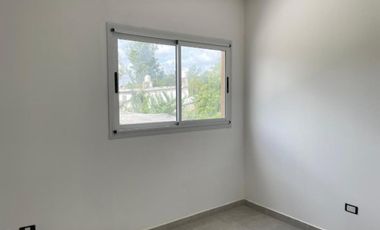 Dúplex en venta - 2 Dormitorios 2 Baños - Cochera - 238Mts2 - Pilar