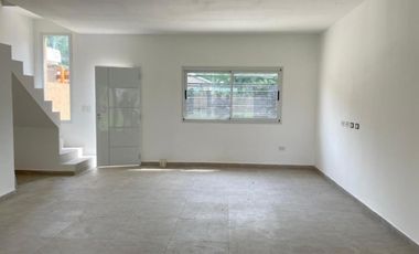Dúplex en venta - 2 Dormitorios 2 Baños - Cochera - 238Mts2 - Pilar