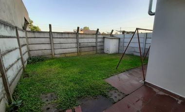 Dúplex en venta - 2 Dormitorios 1 Baño - Cochera - 200Mts2 - Saladillo