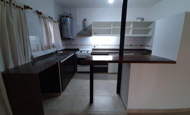 Dúplex en venta - 2 Dormitorios 1 Baño - Cochera - 200Mts2 - Saladillo