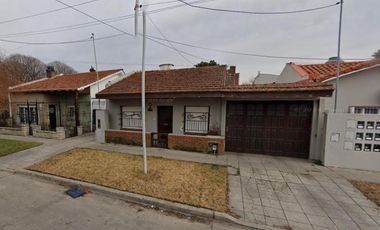 Casa en venta - 2 Dormitorios 2 Baños - Cochera - 333Mts2 - Mar del Plata