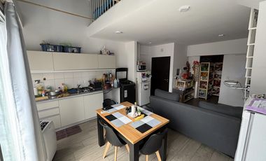 Departamento en Venta, Almagro, 2 ambientes, Duplex con Balcon al Frente
