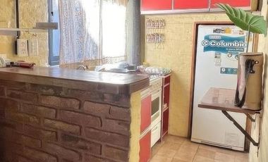 Casa en venta - 2 Dormitorios 1 Baño - 100Mts2 - Loma Verde