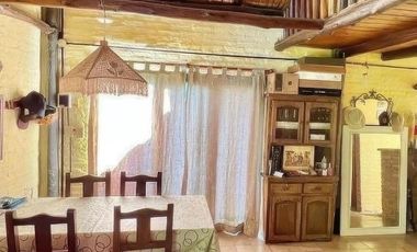 Casa en venta - 2 Dormitorios 1 Baño - 100Mts2 - Loma Verde