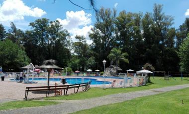 Casa en venta - 2 Dormitorios 1 Baño - 100Mts2 - Loma Verde