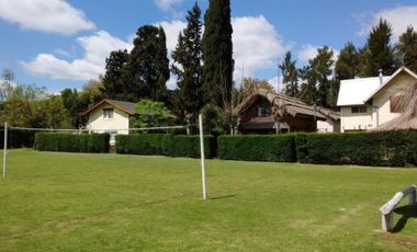 Casa en venta - 2 Dormitorios 1 Baño - 100Mts2 - Loma Verde