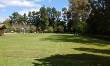 Casa en venta - 2 Dormitorios 1 Baño - 100Mts2 - Loma Verde