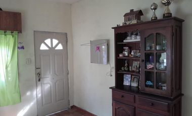 Casa en venta - 2 Dormitorios 2 Baños - Cochera - 500Mts2 - Florencio Varela