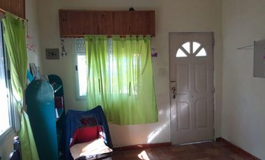 Casa en venta - 2 Dormitorios 2 Baños - Cochera - 500Mts2 - Florencio Varela