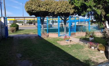 Casa en venta - 2 Dormitorios 2 Baños - Cochera - 500Mts2 - Florencio Varela