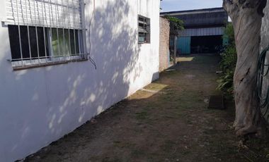 Casa en venta - 2 Dormitorios 2 Baños - Cochera - 500Mts2 - Florencio Varela