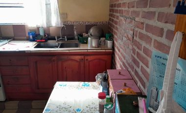 Casa en venta - 2 Dormitorios 2 Baños - Cochera - 500Mts2 - Florencio Varela