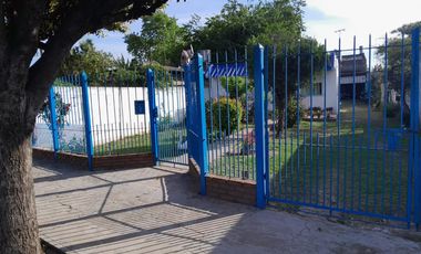 Casa en venta - 2 Dormitorios 2 Baños - Cochera - 500Mts2 - Florencio Varela