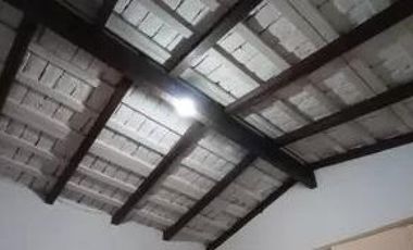 Casa en venta - 2 Dormitorios 2 Baños - Cochera - 237Mts2 - Quilmes