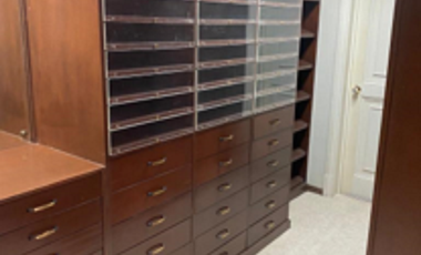 Residencia en LOMAS HIPÓDROMO