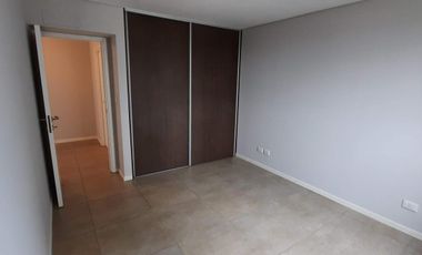 Departamento en  Alquiler 2 Dormitorios en Cardinales Alto Panorama con Cochera