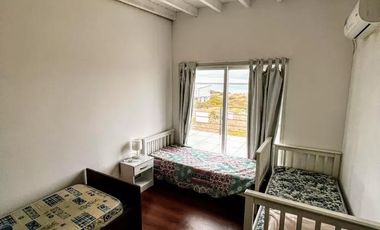 Casa en venta - 2 Dormitorios 2 Baños - Cocheras - 160Mts2 - Neuquén