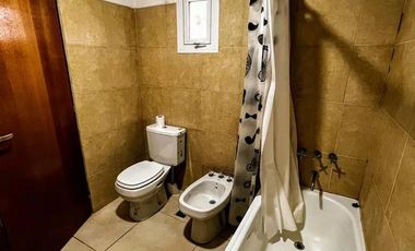 Casa en venta - 2 Dormitorios 2 Baños - Cocheras - 160Mts2 - Neuquén