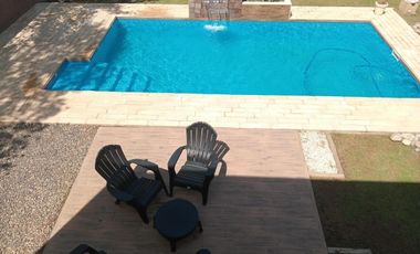 Casa en venta - 3 Dormitorios 3 Baños - 560Mts2 - Villa Nueva, Córdoba