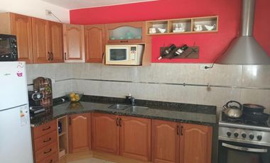 Casa en venta - 3 Dormitorios 3 Baños - 560Mts2 - Villa Nueva, Córdoba