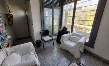Salon en planta alta - Morón