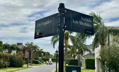 Casa en Funes Hills Cadaques. Lote 273. Piscina. Hermosa ubicación