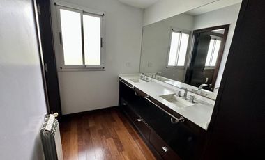 Casa en Funes Hills Cadaques. Lote 273. Piscina. Hermosa ubicación