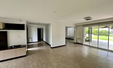 Casa en Funes Hills Cadaques. Lote 273. Piscina. Hermosa ubicación