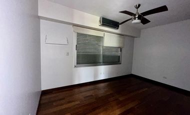 Casa en Funes Hills Cadaques. Lote 273. Piscina. Hermosa ubicación