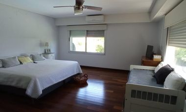 Casa en Funes Hills Cadaques. Lote 273. Piscina. Hermosa ubicación