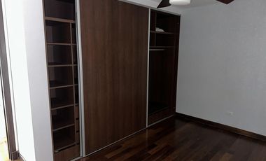 Casa en Funes Hills Cadaques. Lote 273. Piscina. Hermosa ubicación