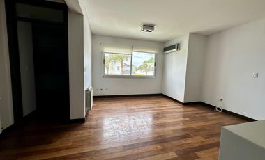 Casa en Funes Hills Cadaques. Lote 273. Piscina. Hermosa ubicación