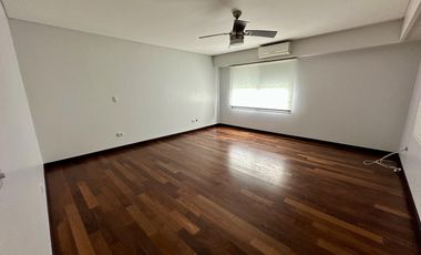 Casa en Funes Hills Cadaques. Lote 273. Piscina. Hermosa ubicación