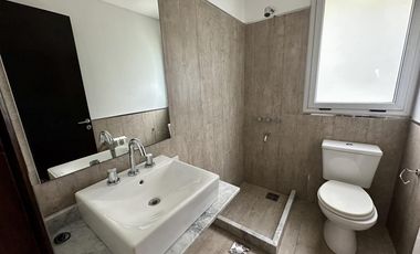 Casa en Funes Hills Cadaques. Lote 273. Piscina. Hermosa ubicación